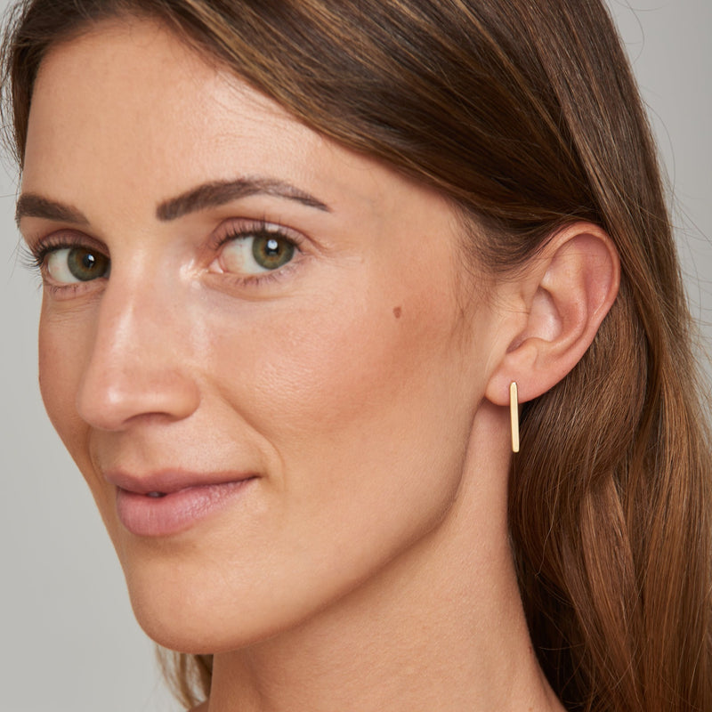 Essential Bar Earring - 14 karat gold earrings